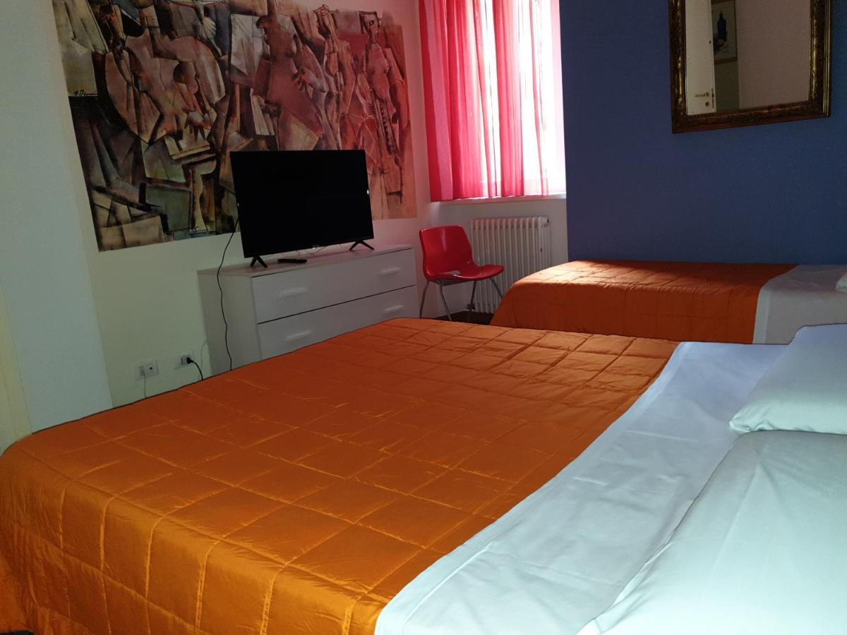 Caffe Del Viaggiatore Valsolda Kültér fotó